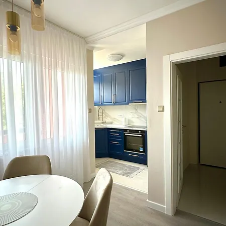 Location Μόσταρ